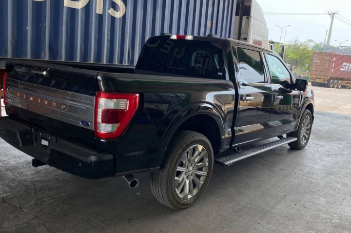 Ford - 02